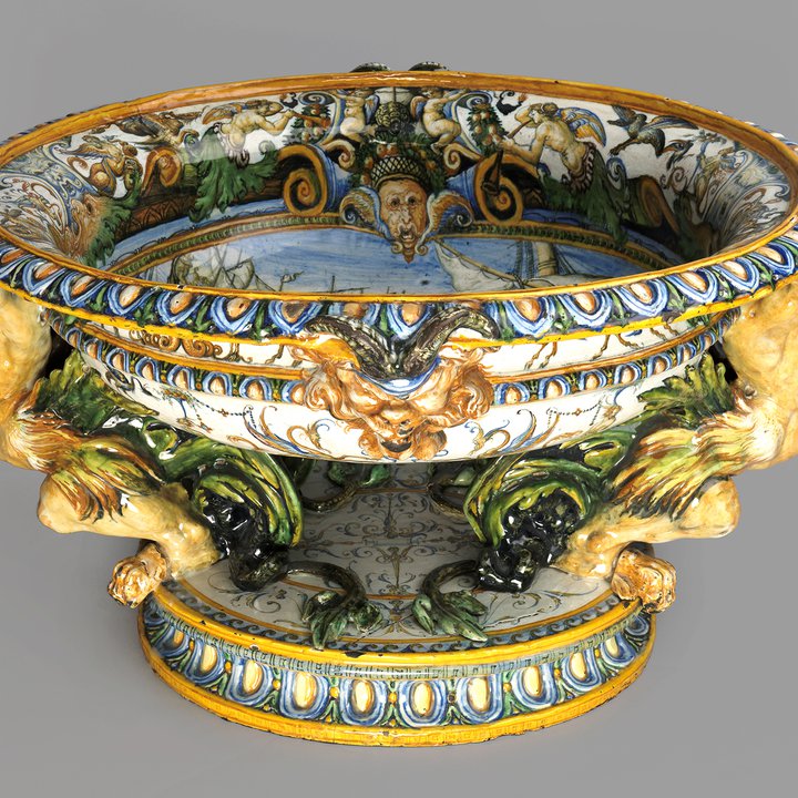 A sixteenth-century wine cooler decorated with Roman naval battle scenes