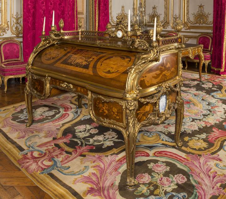 Jean-Henri Riesener, The bureau du Roi (King's Desk), 1769. Châteaux de Versailles et de Trianon (Vmb14454; V3750). Photo © Château de Versailles, Dist. RMN-Grand Palais / Christophe Fouin.
