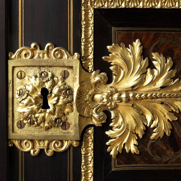 Queen Victoria: Portrait of a Teenage Monarch