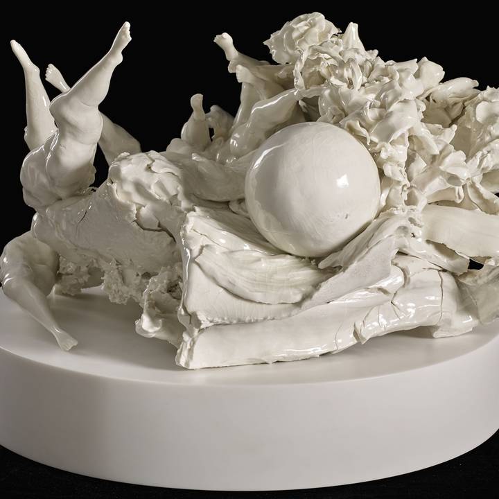 Audio-Described Tour: Porcelain Sculpture by Rachel Kneebone